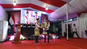 Ipin-Syah Serahkan LADK ke KPU Trenggalek Jelang Pilkada 2024