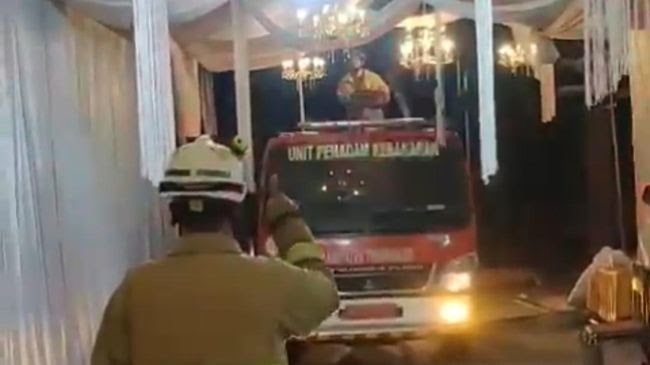 Pasang Tenda Hajatan Bisa Didenda Ratusan Juta