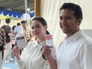 Postingan Arumi Bachsin Soal Emil Dardak Jadi Omongan Netizen