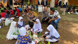 Seribu Siswa di Watulimo Trenggalek Terima Paket Makan Siang Gratis dalam Peringatan Hari Ikan Nasional