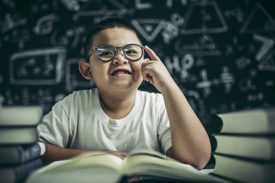 7 Tanda Anak Jenius Selain dari Skor IQ