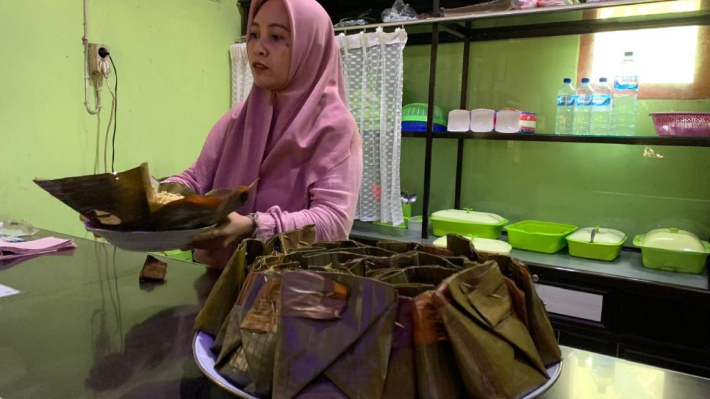 Kelezatan Botok Ikan Laut di Pesisir Trenggalek