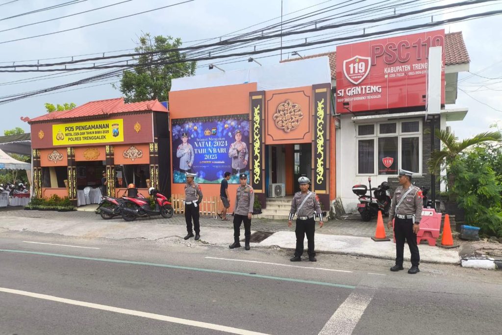 Pos Pelayanan Nataru Bergaya Majapahit Hadir di Trenggalek