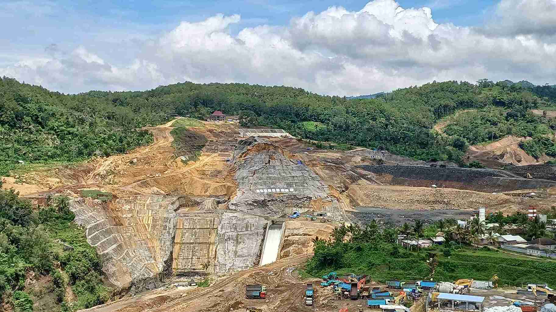 Kerusakan Bendungan Bagong Capai 2.000 Meter Persegi