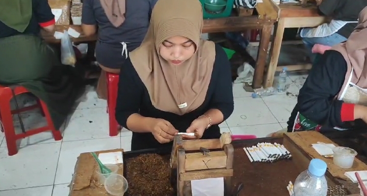 Meski UMK Naik 7 Persen Perusahaan di Trenggalek Diklaim Patuh Bayar Karyawan