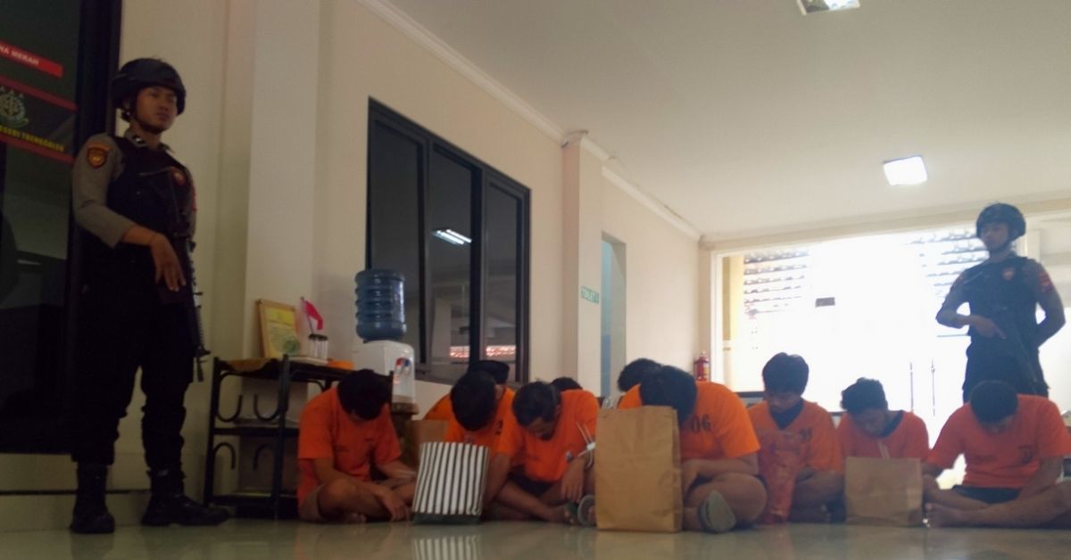 10 Tersangka Kasus Pengrusakan Polsek Watulimo Diserahkan ke Kejari Trenggalek