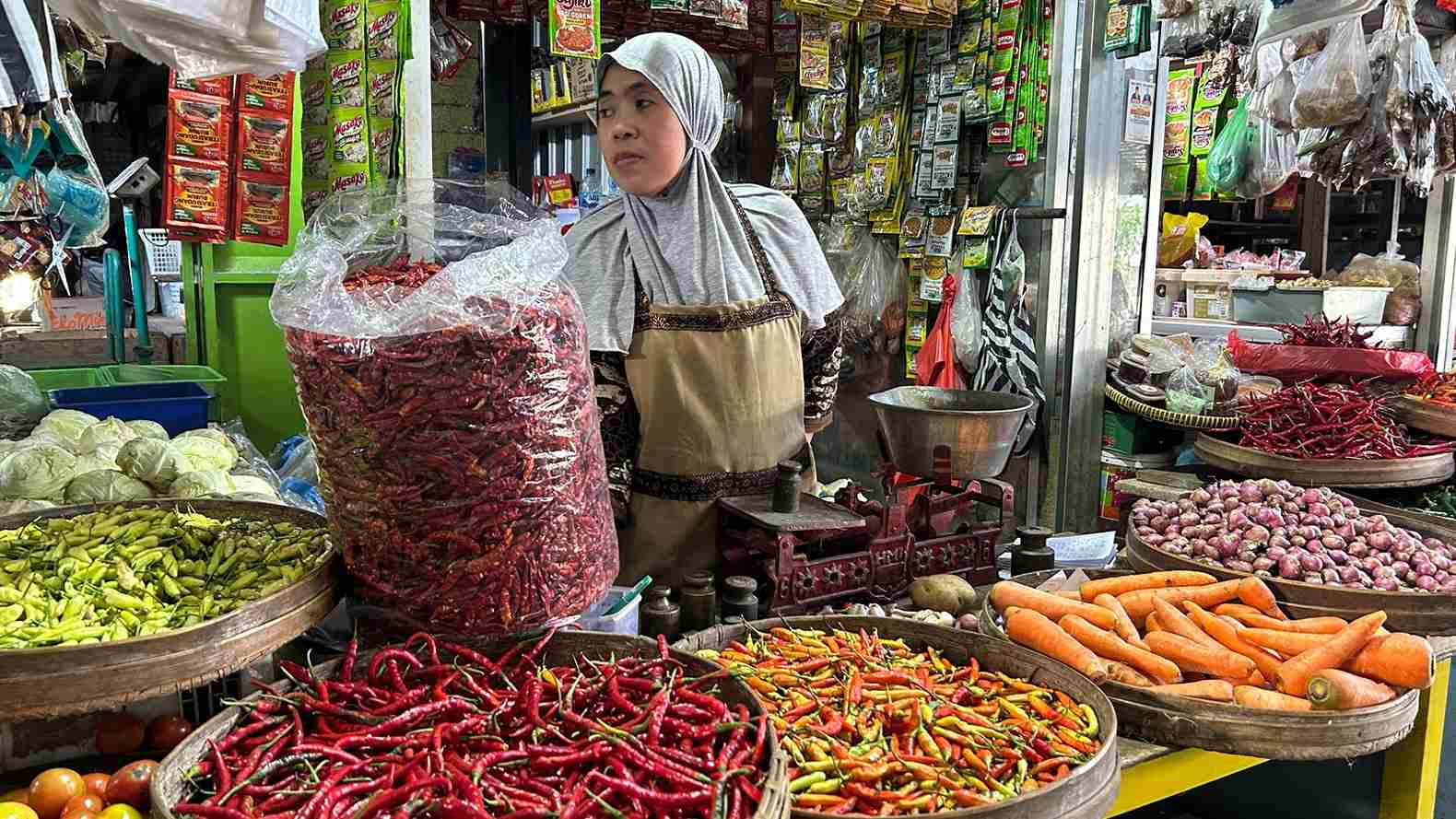 Awal Ramadhan Harga Cabai Rawit Naik, Warga Pilih Beralih ke Cabai Kering Impor