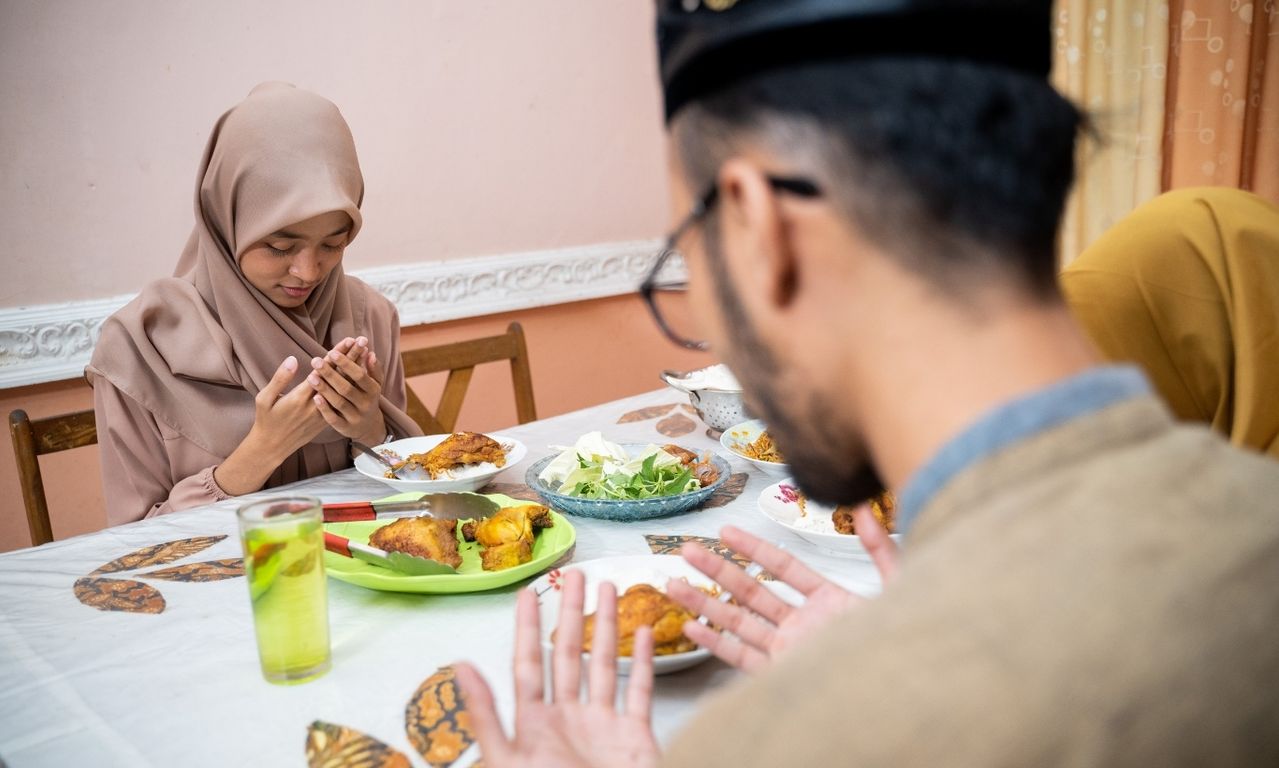 Memilih Usia yang Tepat untuk Mulai Puasa