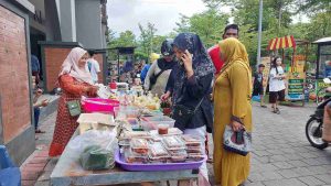 Pedagang Takjil di Trenggalek Mulai Ramai Buka Lapak saat Puasa Ramadhan