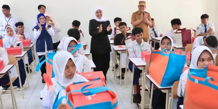 Perbedaan Sekolah Rakyat dan Sekolah Biasa