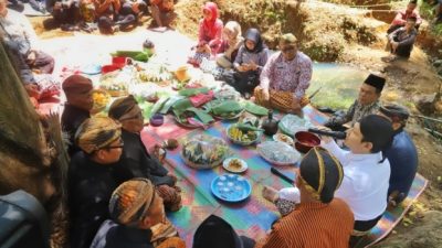 Bupati Trenggalek Jaga Sumber Air Lewat Metri Bumi