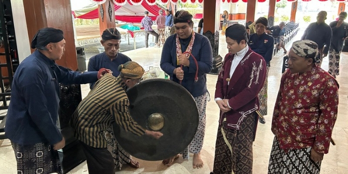 Gamelan Nyai Sakanti di Jamasan Pusaka Trenggalek