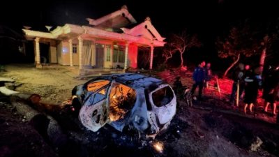 Kronologi Lengkap ODGJ Bakar Mobil Kades di Trenggalek