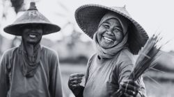 Warisan Nusantara, Caping Si Penjaga Kepala yang Tak Pernah Nuntut Balas Budi