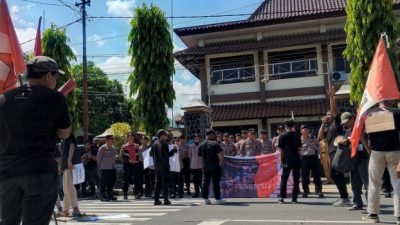 DPRD Trenggalek Hentikan Sementara Kunker Antisipasi Gejolak Demonstrasi