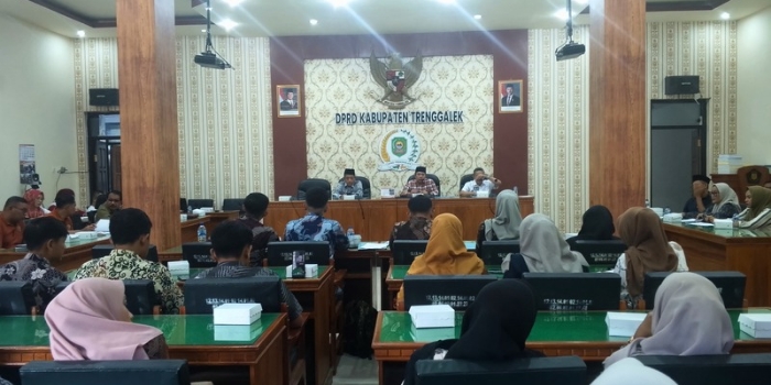 Relawan PPG Prajabatan Trenggalek Tuntut Masuk Dapodik