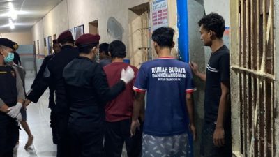 Rutan Trenggalek Gelar Razia Malam Pastikan Blok Hunian Bebas Halinar