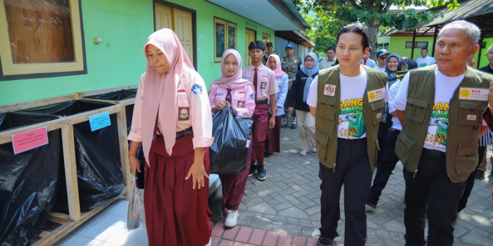 Bupati Trenggalek Luncurkan Program Sangu Sampah